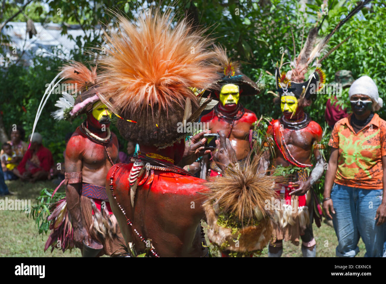Huli Wigmen dal Tari Valley in Southern Highlands di Papua Nuova Guinea presso un sing-sing Mt Hagen Foto Stock