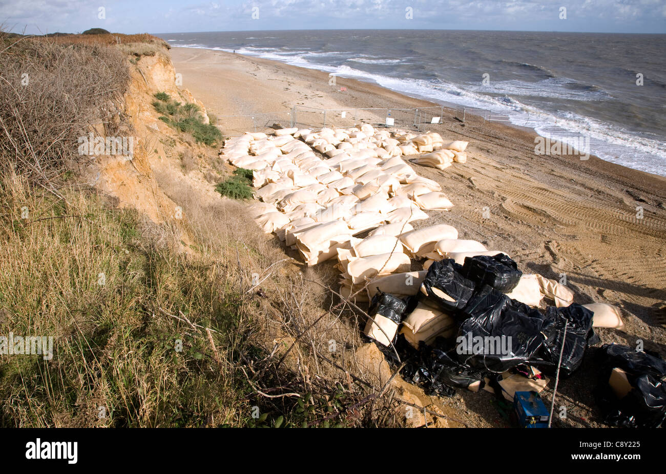 Erosione costiera lavori di protezione, Thorpeness, Suffolk, Inghilterra Foto Stock