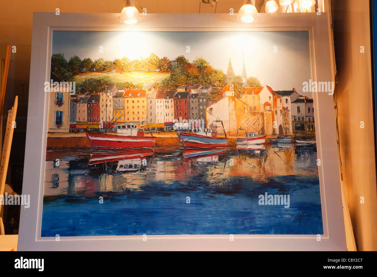 Francia, Normandia, Honfleur, tipico negozio d'arte pittura raffigurante Honfleur Foto Stock