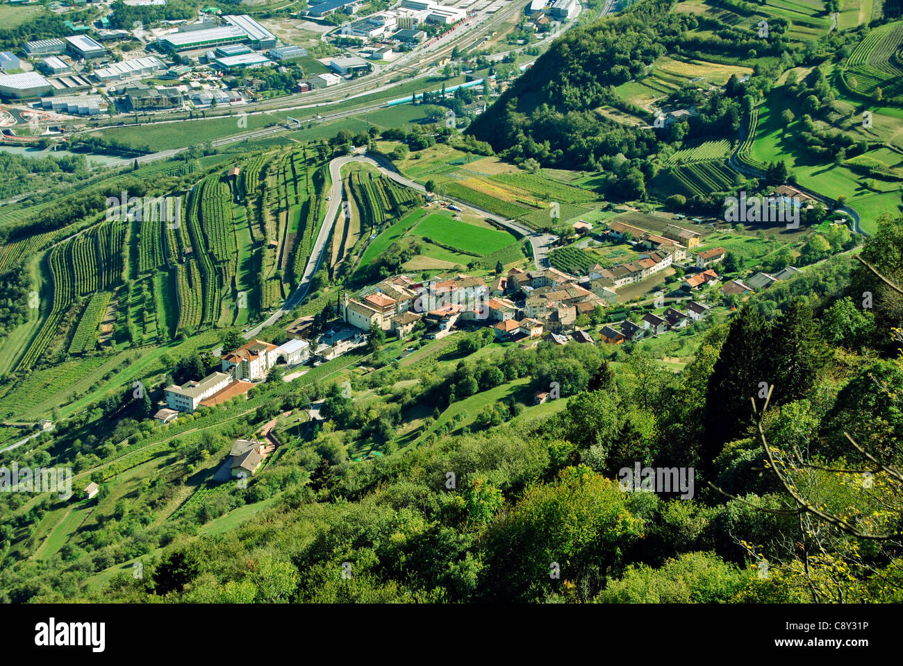 Vista aerea della città di Rovereto, Italia Foto Stock