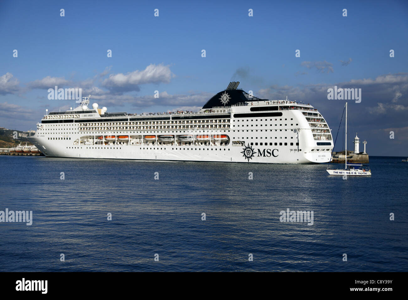 MSC Opera CROCIERA YALTA CRIMEA UCRAINA 02 Ottobre 2011 Foto Stock