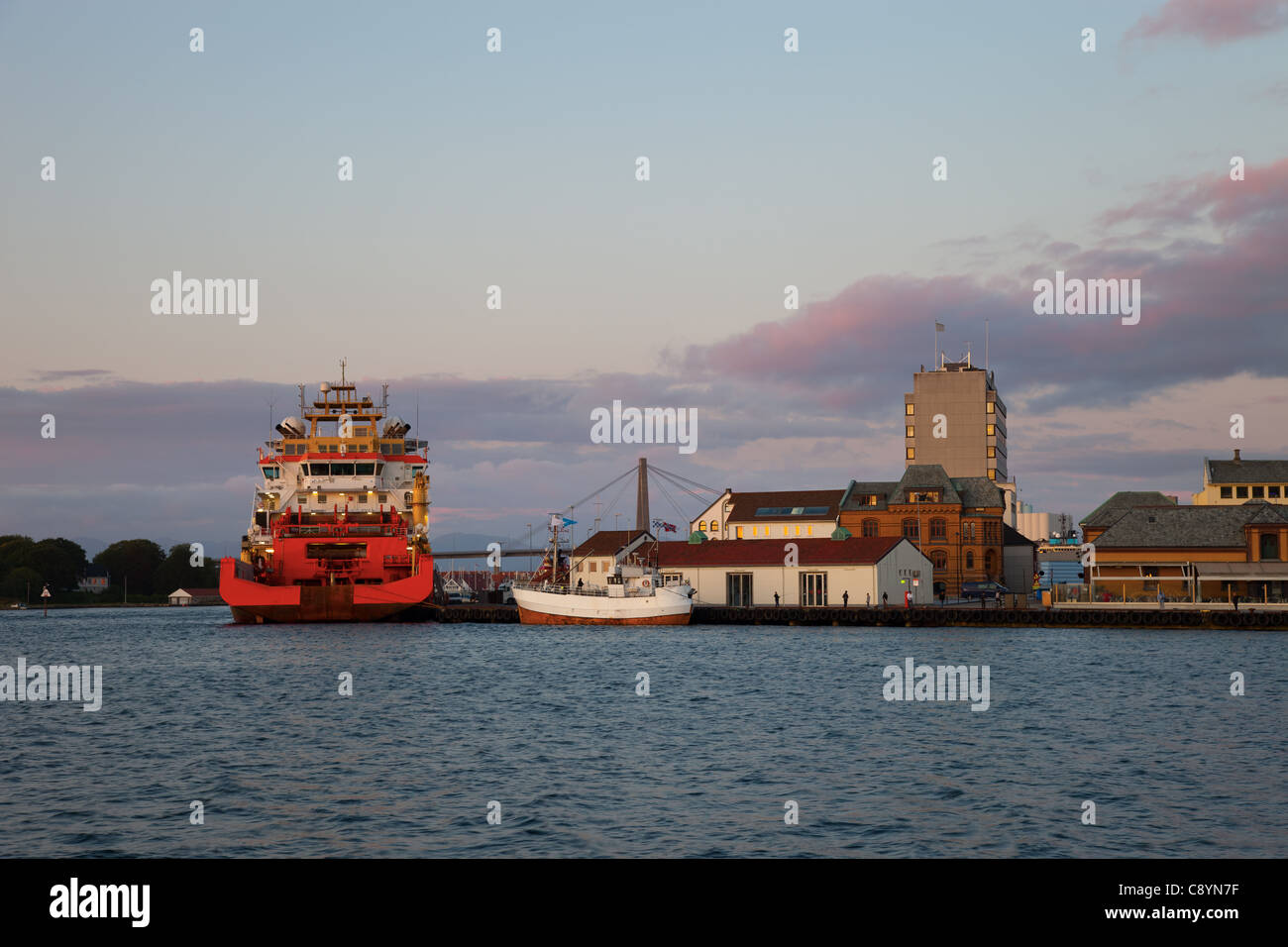 Porto di Stavanger in serata, Norvegia. Foto Stock