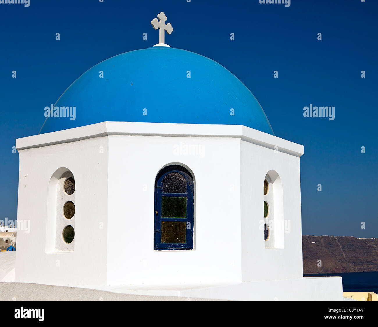 Cupola della chiesa di Santorini Foto Stock