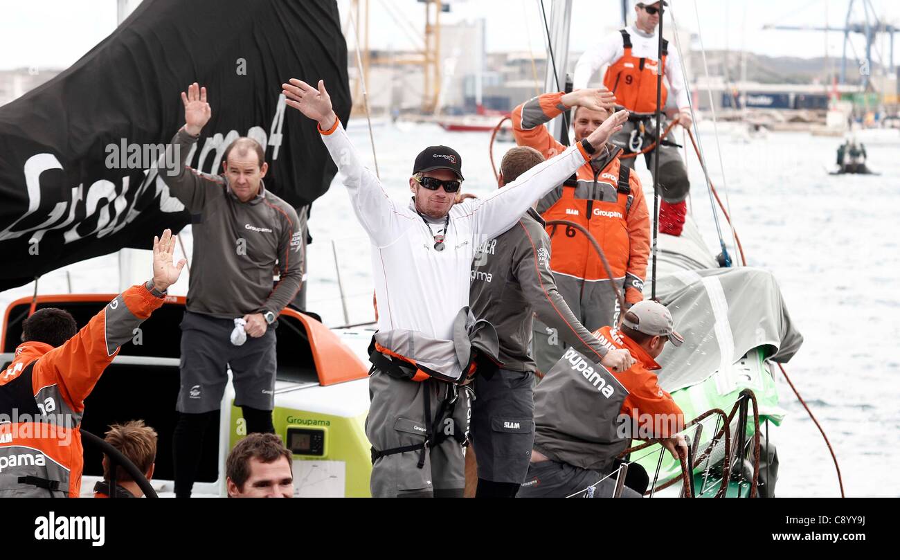 05.11.2011. Alicante, Spagna. Il team francese Groupama alla Volvo Ocean Race start in Alicante del porto. Foto Stock