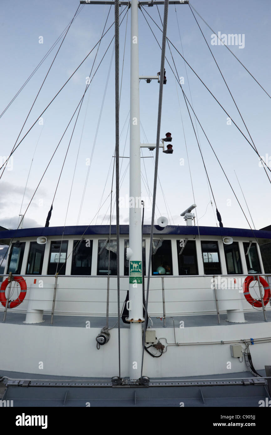 Cabina comandante all'alba, Doubtful Sound, Parco Nazionale di Fiordland, Isola del Sud, Nuova Zelanda Foto Stock