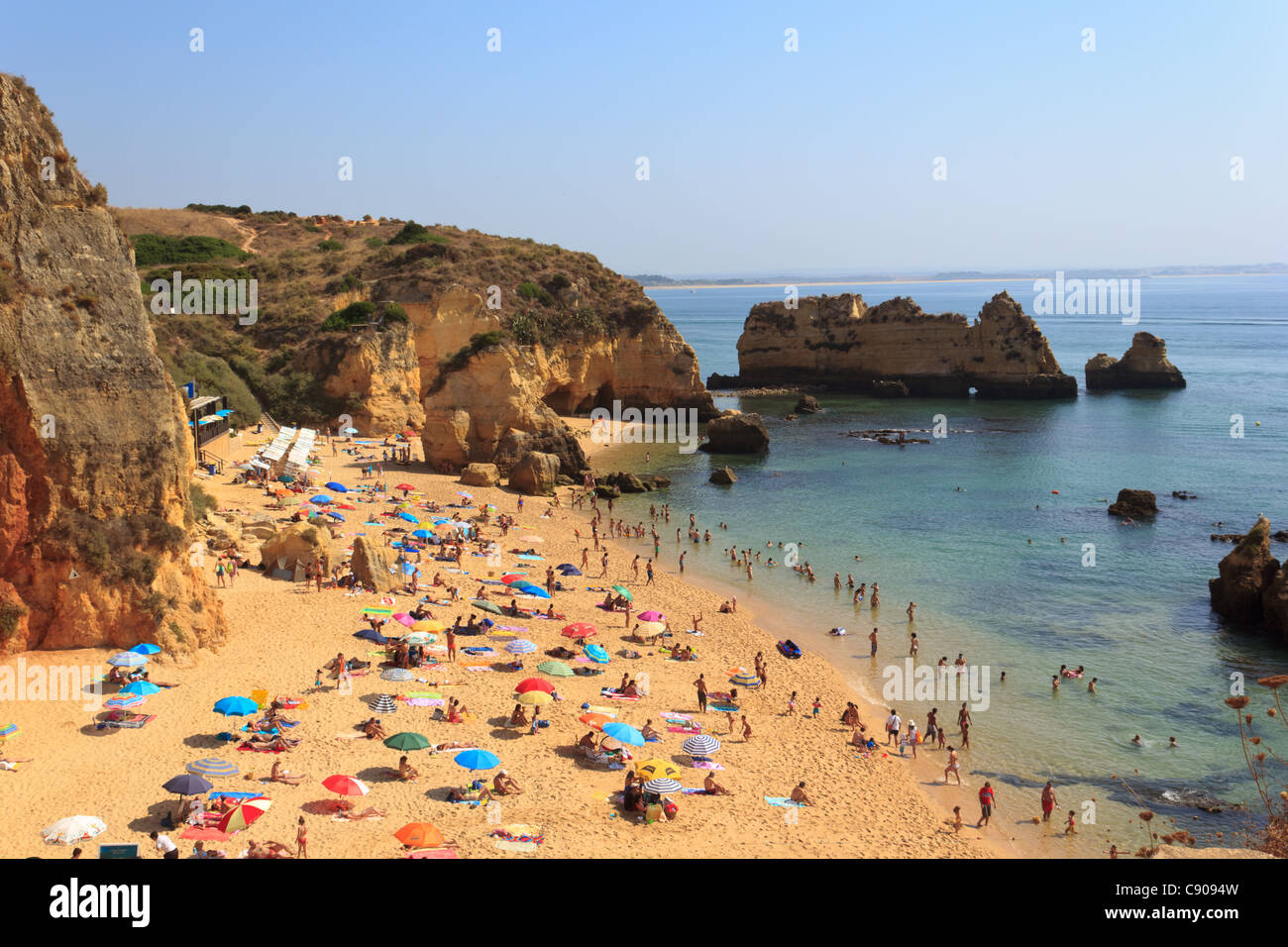 Una spiaggia in Lagos - Algarve, PORTOGALLO Foto Stock