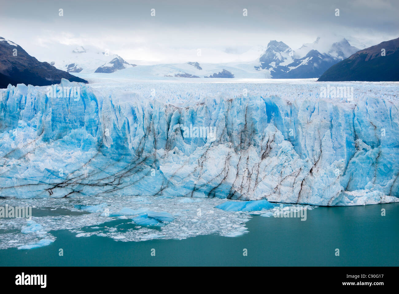 Ghiacciaio Perito Moreno e Lago Argentino, parco nazionale Los Glaciares, vicino a El Calafate, Patagonia, Argentina Foto Stock