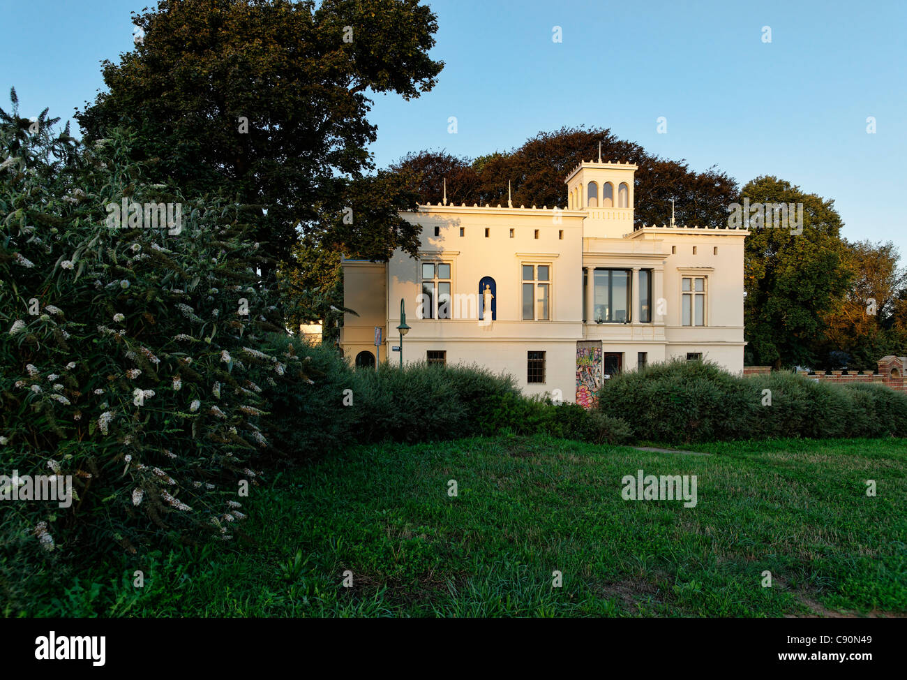 Villa Schoeningen, Tedesco Museo Tedesco, Berliner Strasse 86, sobborgo di Berlino e Potsdam, Brandeburgo, Germania Foto Stock
