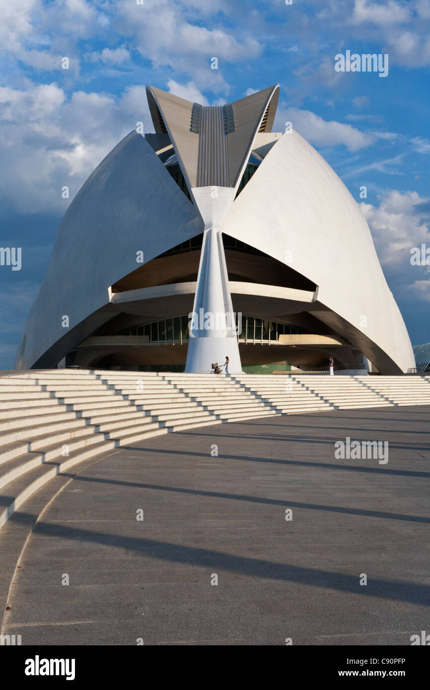 Palau de les Arts Reina Sofia Palazzo della arti della Regina Sofia Città delle Arti e delle scienze Cuidad de las Artes y las Ciencias Santia Foto Stock