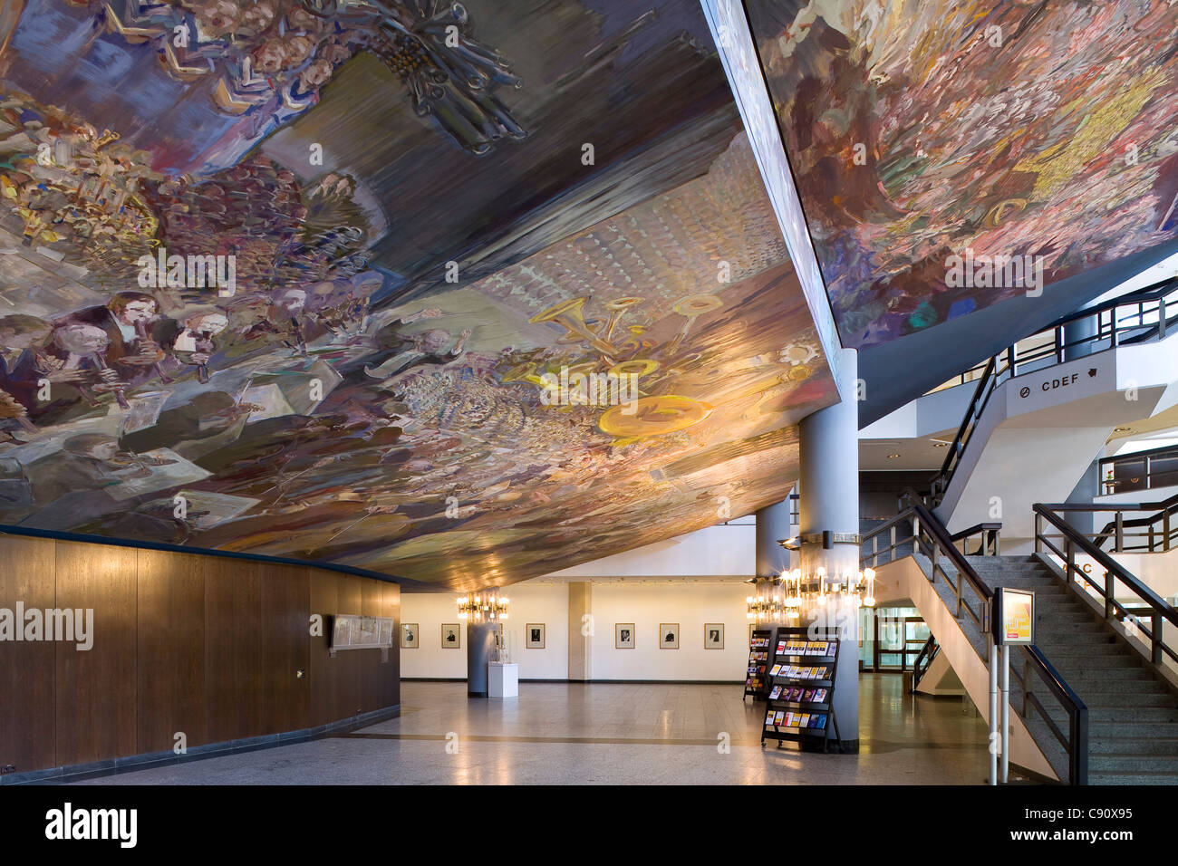 Soffitto dipinto Gesang vom Leben nel foyer del nuovo Gewandhaus di Lipsia, in Sassonia, Germania, Europa Foto Stock