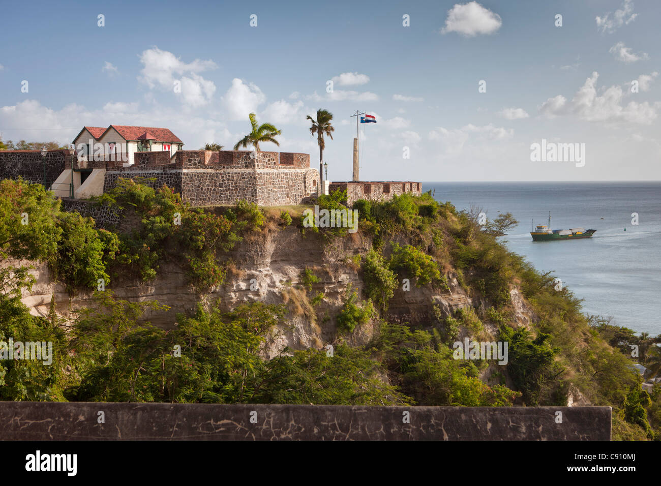 I Paesi Bassi, Oranjestad, Sint Eustatius Isola, olandese dei Caraibi. Fort Oranje, costruito nel 1629. Foto Stock