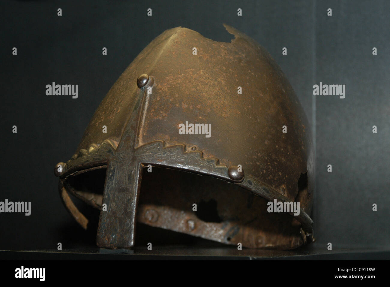 Casco di San Venceslao. La mostra permanente la storia del Castello di  Praga nel Vecchio Palazzo Reale di Praga, Repubblica Ceca Foto stock - Alamy