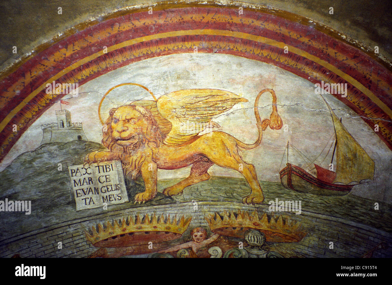 Non vi è del XV secolo ha un affresco di un leone con ali sulle pareti del Palazzo dei Capitani del Palazzo del Capitano. L affresco Foto Stock