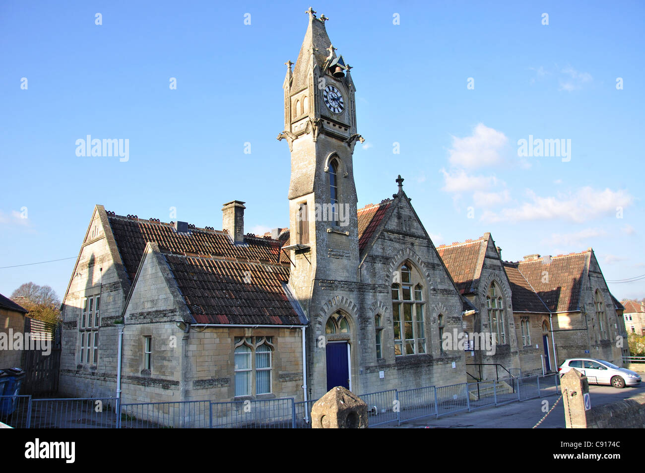 Chiesa di Inghilterra scuola primaria, High Street, Box, Wiltshire, Inghilterra, Regno Unito Foto Stock