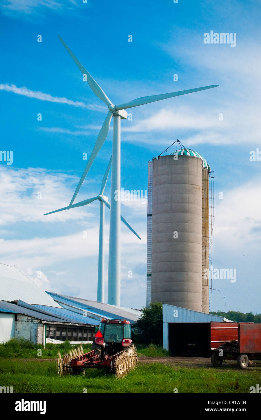 L'energia eolica turbina farm. Una risposta al riscaldamento globale. Foto Stock