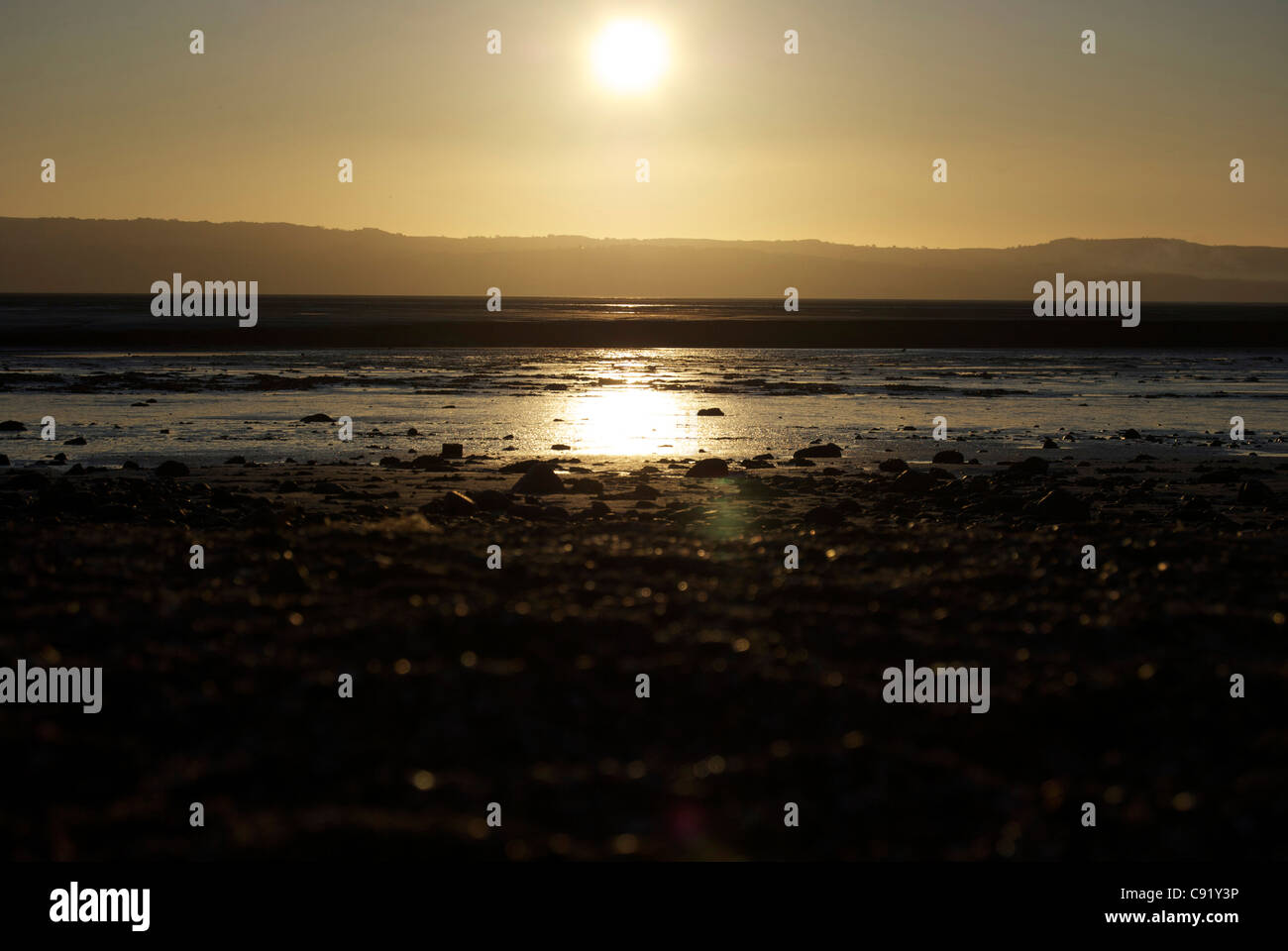 Vista del tramonto sulla spiaggia a Thurstaston Foto Stock