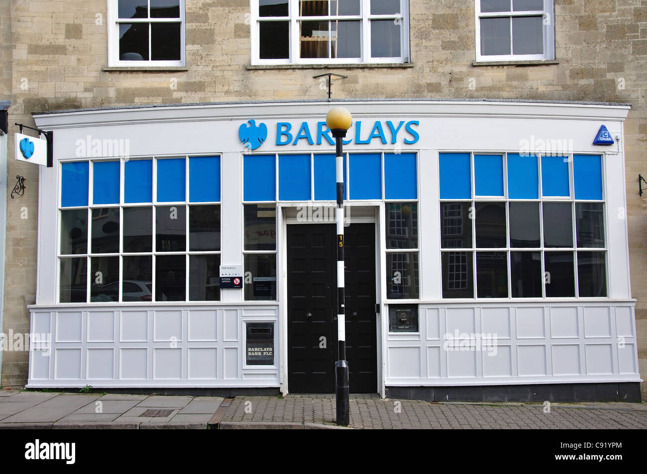 Barclays Bank, High Street, Malmesbury, Wiltshire, Inghilterra, Regno Unito Foto Stock