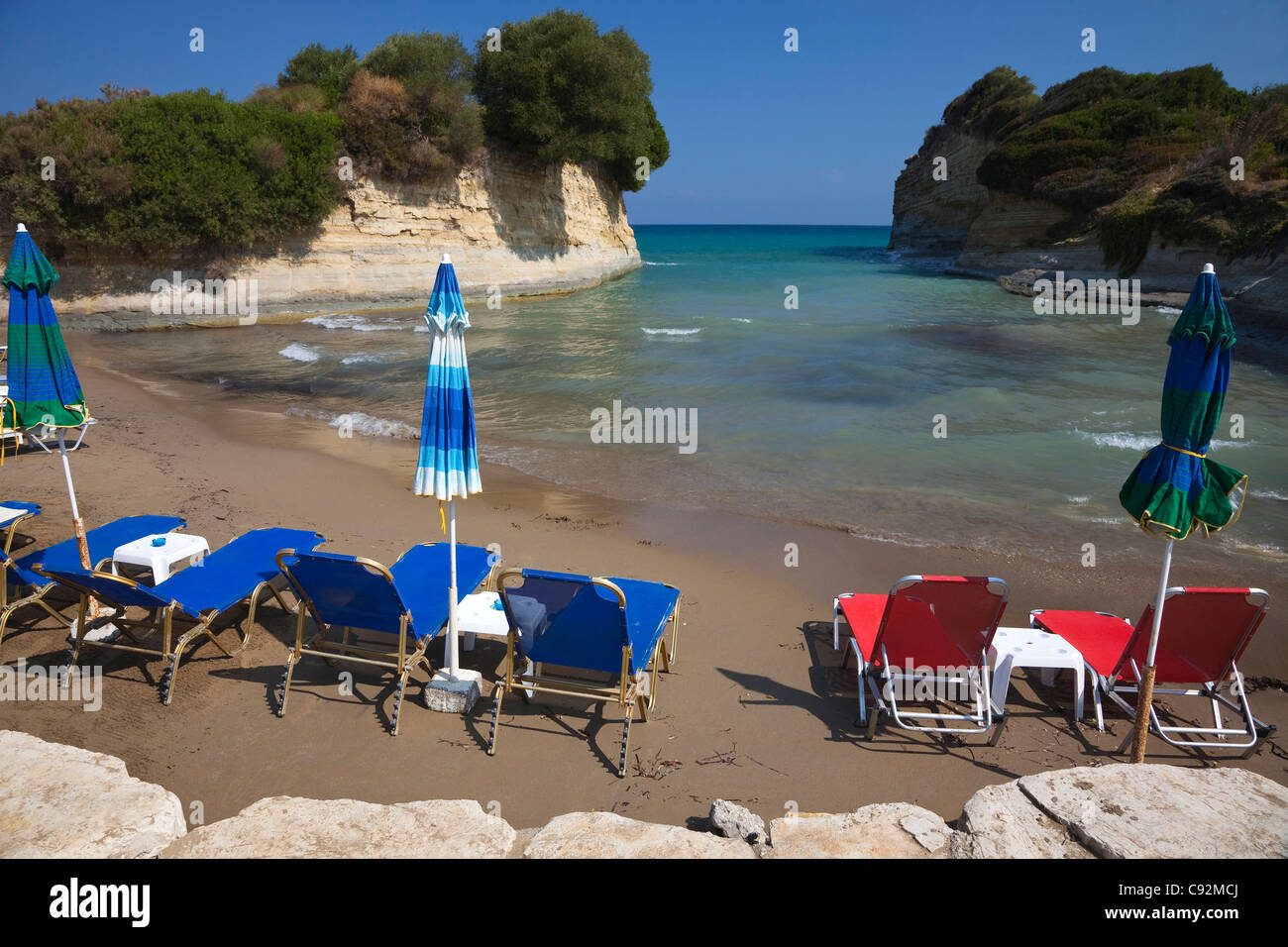 Spiaggia appartata a Perulades, vicino a Sidari, Corfù, Grecia Foto Stock
