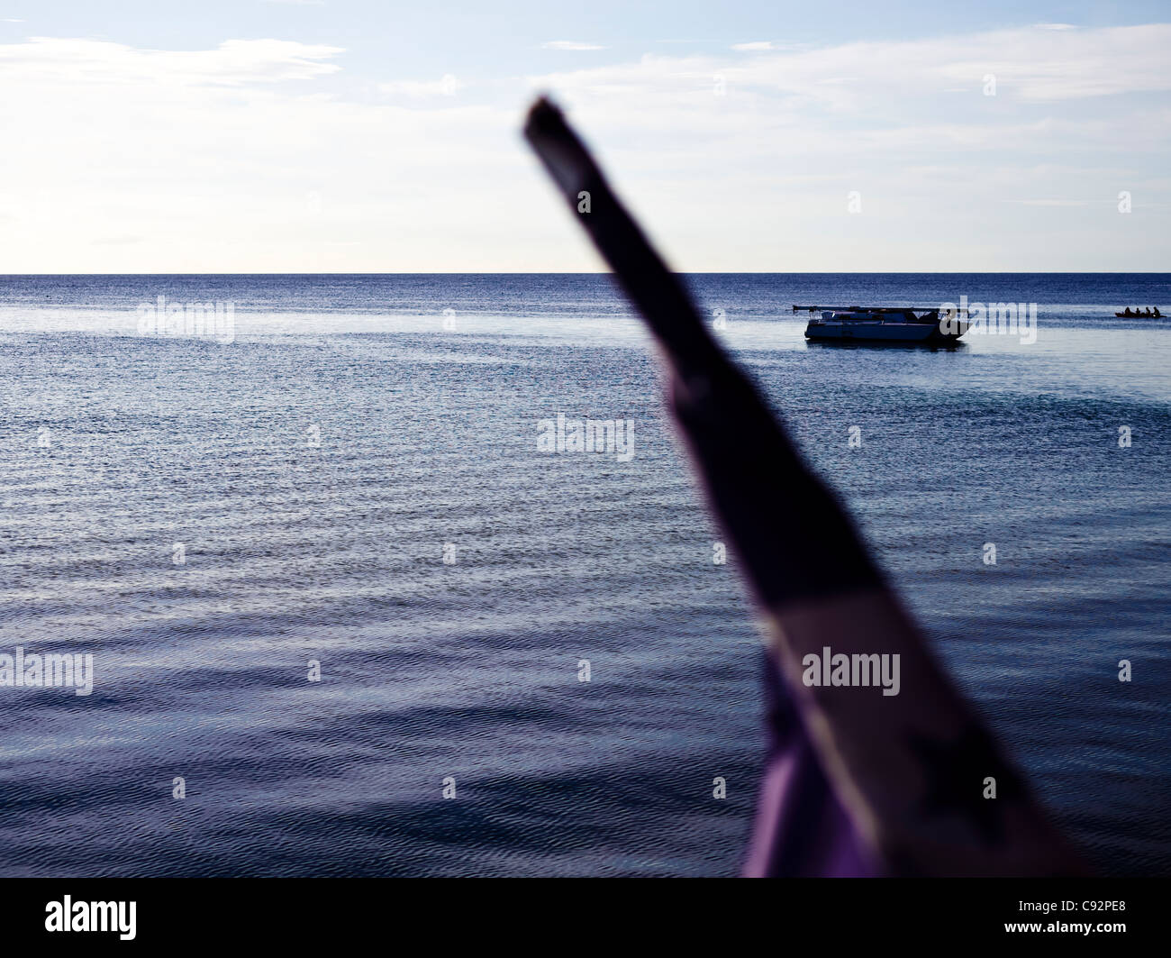 In barca da pesca di un bar nel West End, Roatan, Honduras Foto Stock