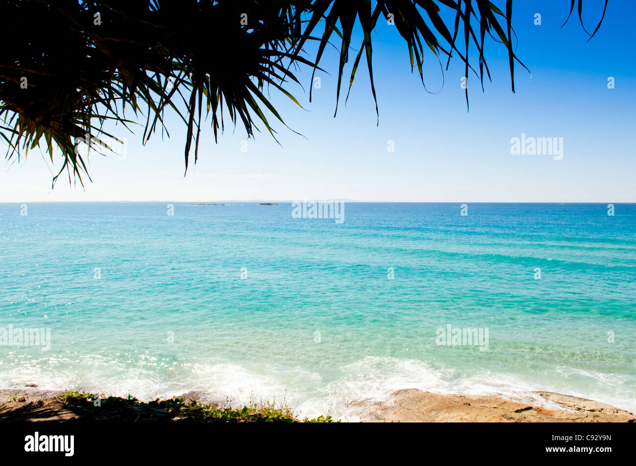 Spiaggia australiana in una calda giornata estiva, Stradbroke Island, Queensland, Australia Foto Stock