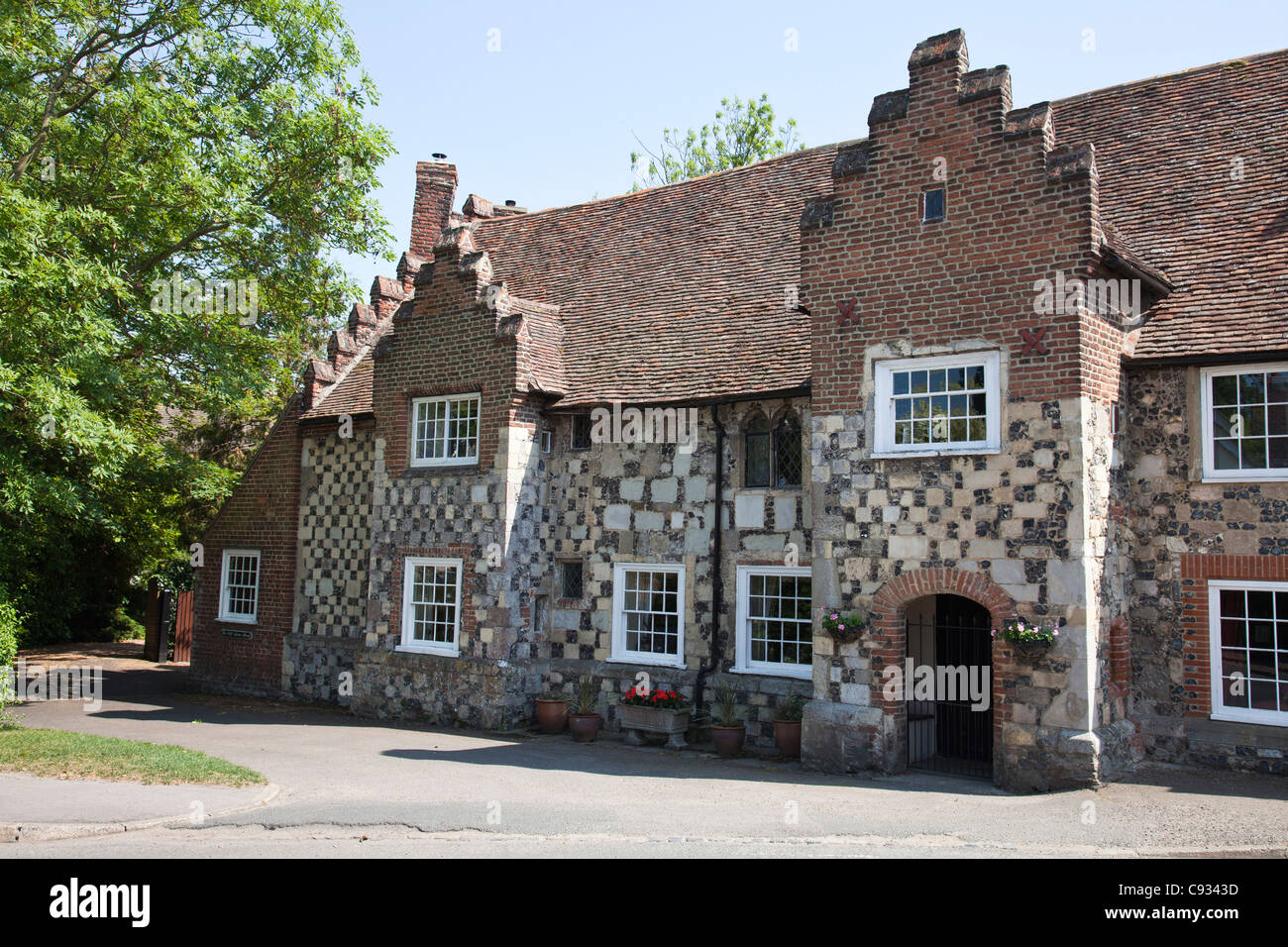 Inghilterra, Kent, Wickhambreaux. Il vecchio maniero fu la casa di Giovanna di Kent, moglie di Edward Plantagenet. Foto Stock
