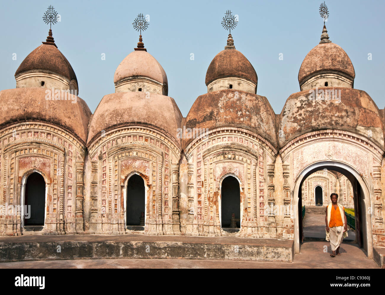 Alcuni dei 108 Shiva Templi di mattoni a Kalna. Costruito nel 1809 da Maharaja Teja Chandra Bahadur.. Foto Stock
