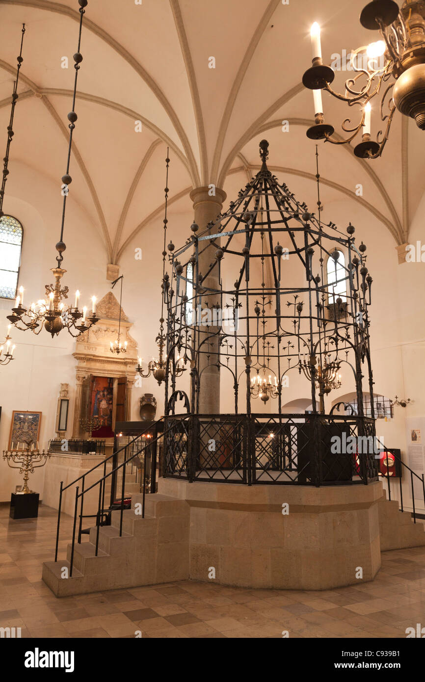 In Polonia, a Cracovia. La vecchia sinagoga è un ortodosso sinagoga ebraica nel quartiere Kazimierz di Cracovia. Foto Stock