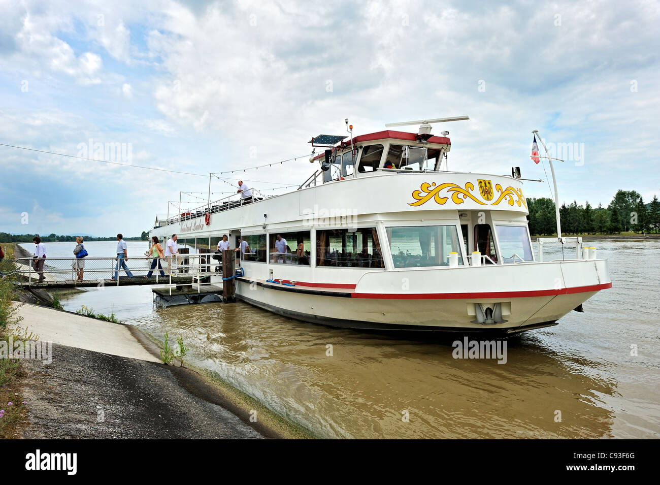 Gita in barca sul fiume Rhin, Francia. Foto Stock