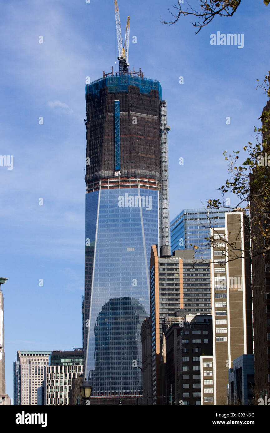 Il sito del World Trade Center a New York City, memoriale di coloro che sono morti e hanno sofferto nel terrore di Settembre 11 Foto Stock