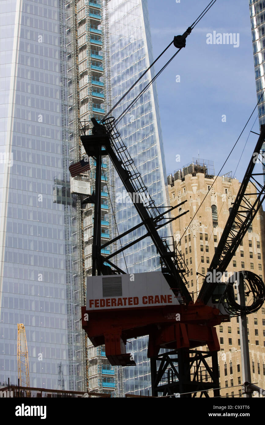 Il sito del World Trade Center a New York City, memoriale di coloro che sono morti e hanno sofferto nel terrore di Settembre 11 Foto Stock