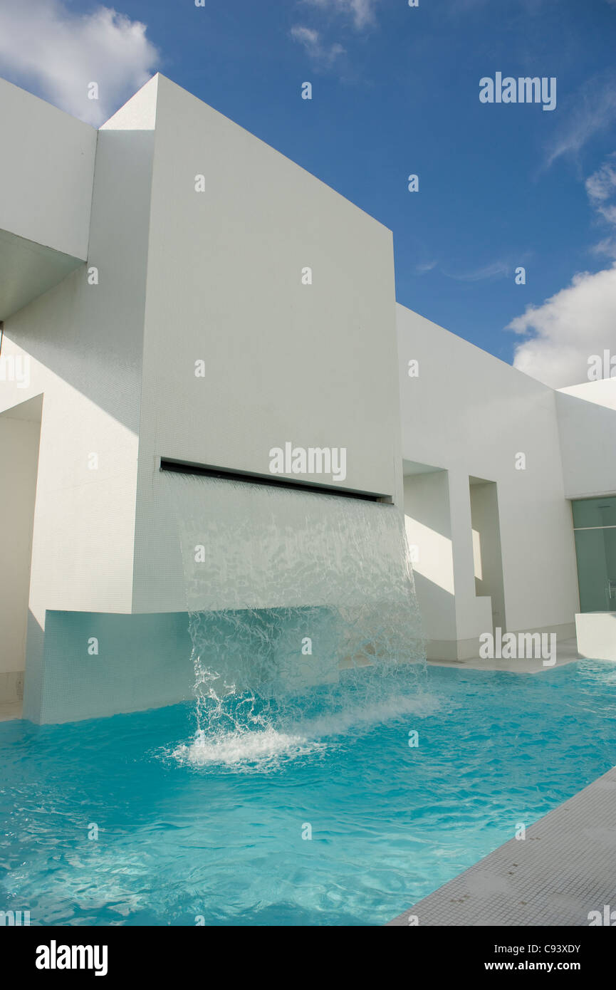 Jean Nouvel's Bains de Dock centro acquatico nell'rivitalizzati docklands di UNESCO World Heritage Site Le Havre, Normandia, Francia Foto Stock