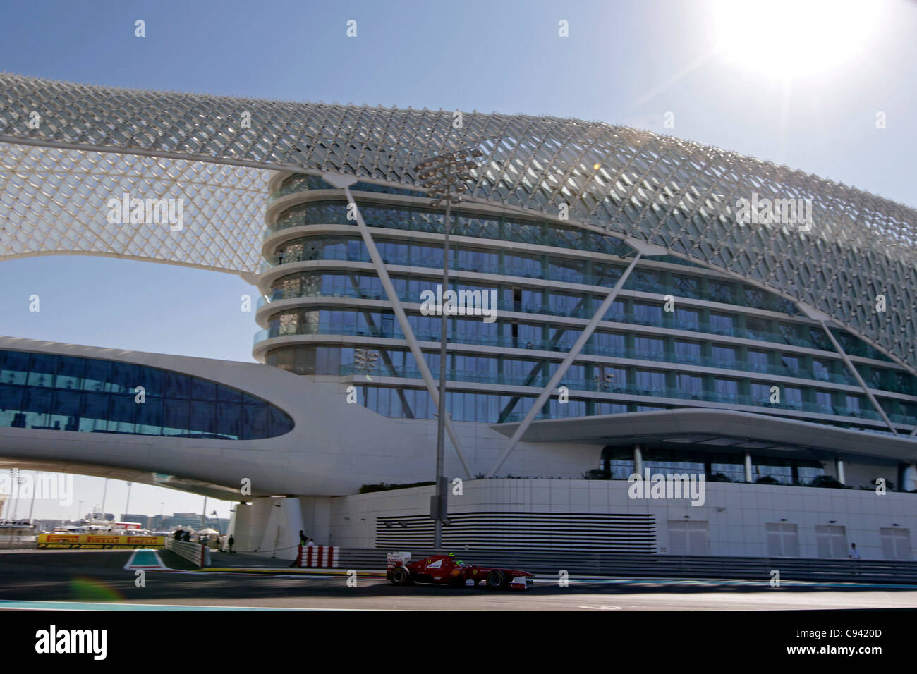 11.11.2011 Abu Dhabi, negli Emirati Arabi Uniti. Motorsports: FIA Formula One World Championship 2011, il Gran Premio di Abu Dhabi, 06 Felipe Massa (BRA, la Scuderia Ferrari Marlboro), durante il giorno di pratica della FIA FORMULA ONE Grand Prix di Abu Dhabi Emirati arabi uniti. Foto Stock