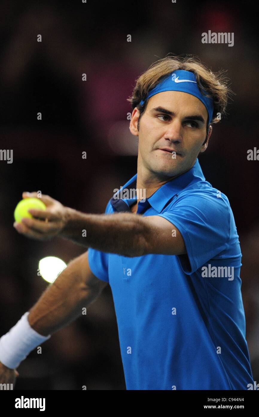 11.11.2011 Parigi Francia. Roger Federer sui campi da tennis BNP Paribas Masters. Open de Paris Bercy. Foto Stock