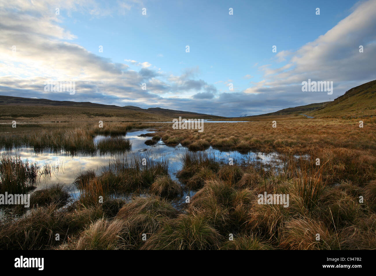 Un telecomando fen sull'Isola di Skye nelle Ebridi Esterne della Scozia, all'alba Foto Stock