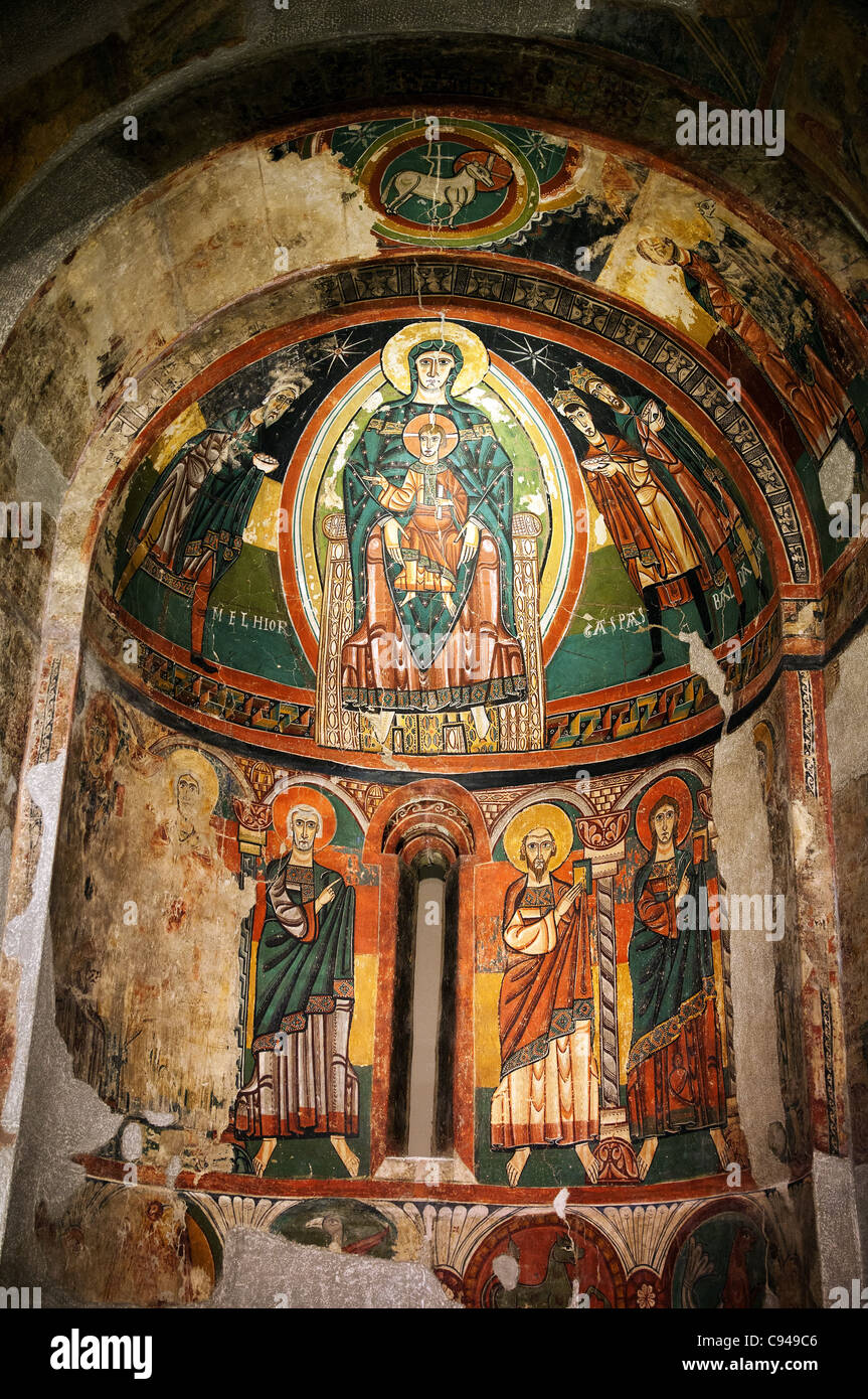 La decorazione della chiesa di Santa Maria in Taull MNAC (Museo Nazionale di Arte della Catalogna), Barcellona Foto Stock