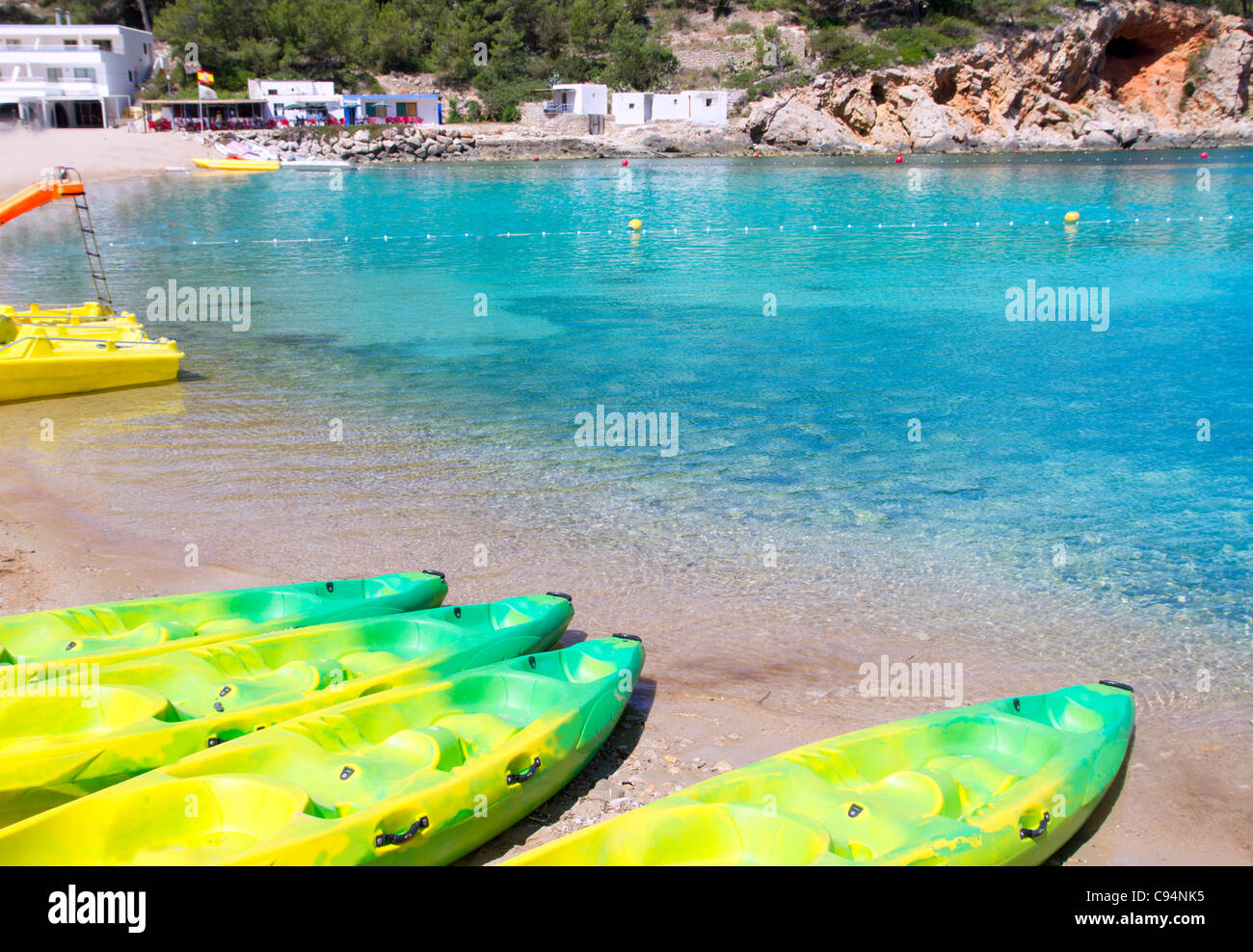 Porto di Ibiza de San Miquel San Miguel spiaggia con acqua turchese Foto Stock