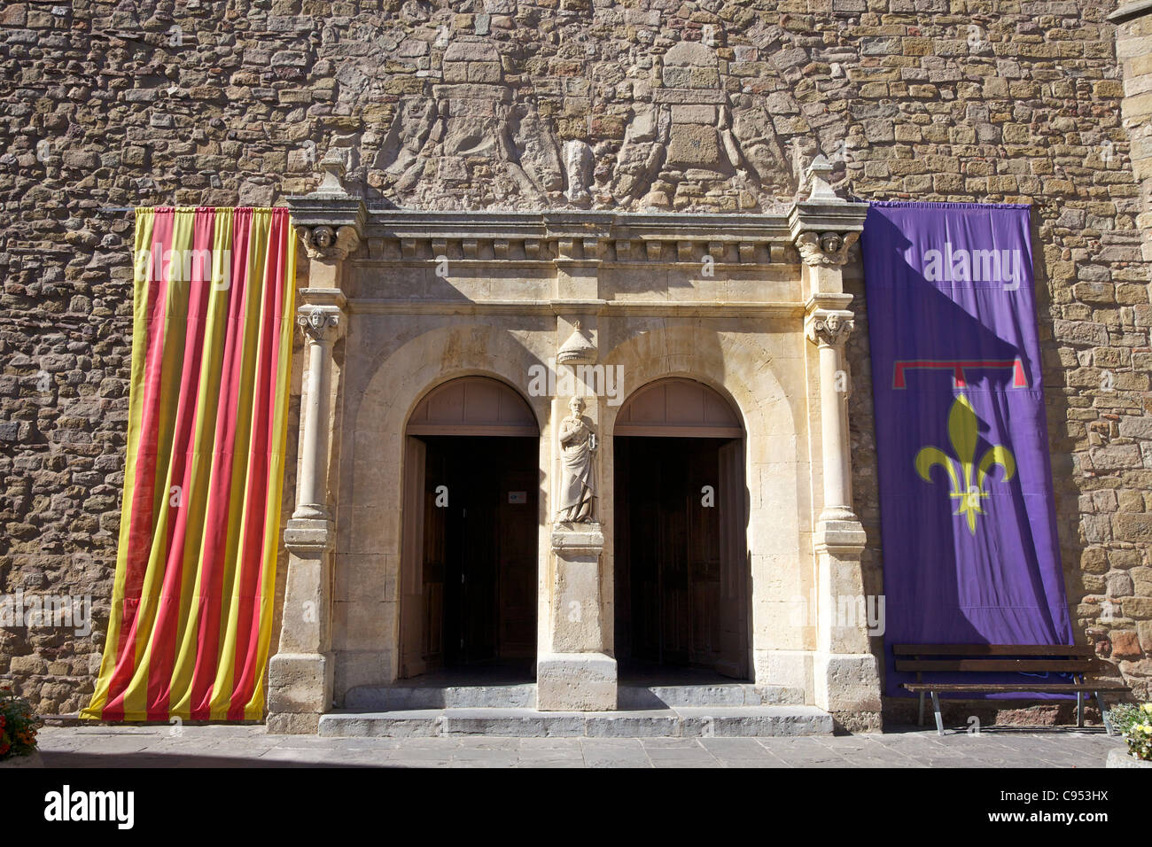 Chiesa di San Pietro e di San Paolo, Roquebrune-sur-Argens, Var, Provenza Costa Azzurra, Francia Foto Stock