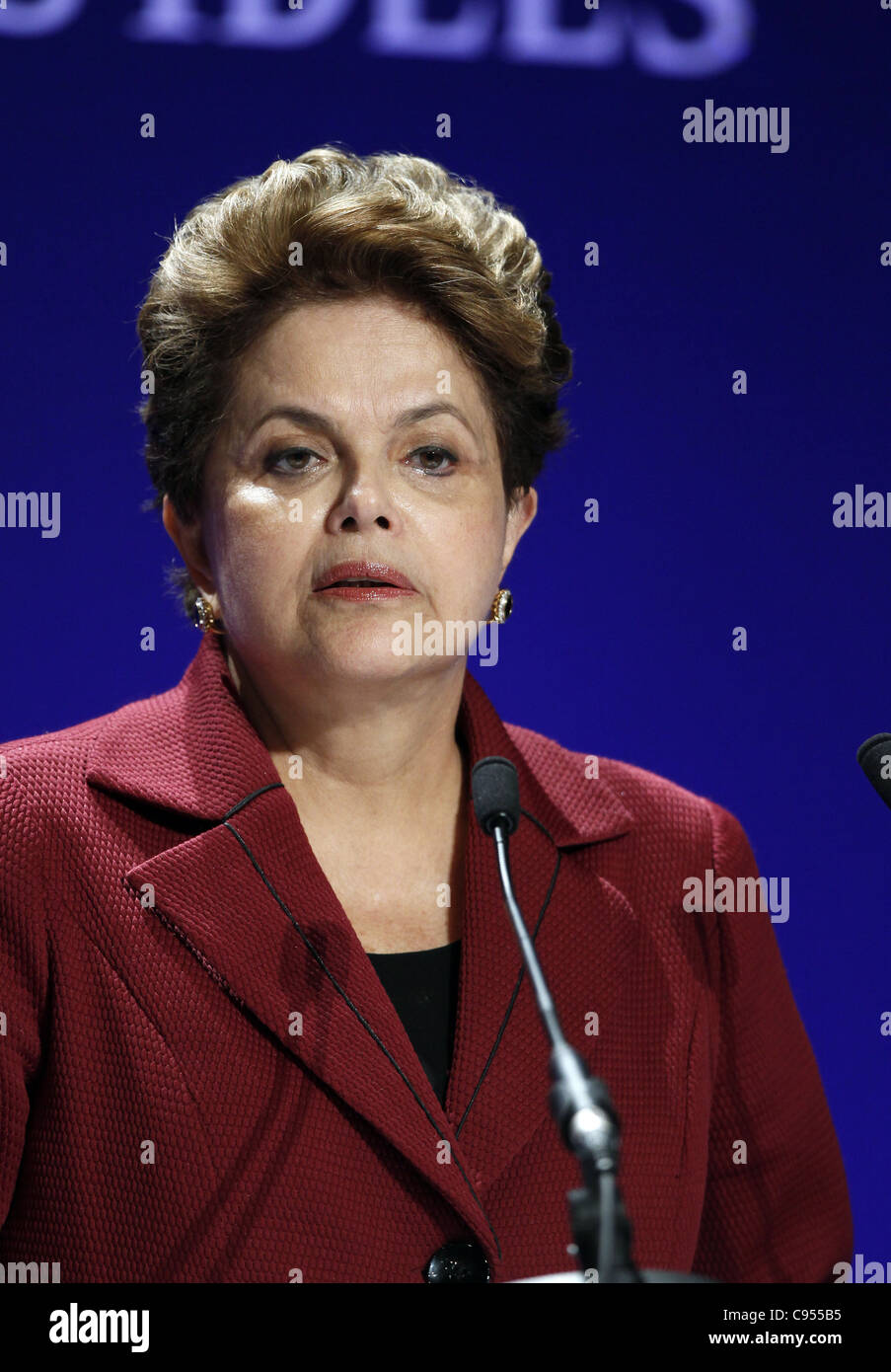 DILMA ROUSSEFF PRESIDENTE DEL BRASILE 04 novembre 2011 PALAIS DE FESTIVAL CANNES FRANCIA Foto Stock