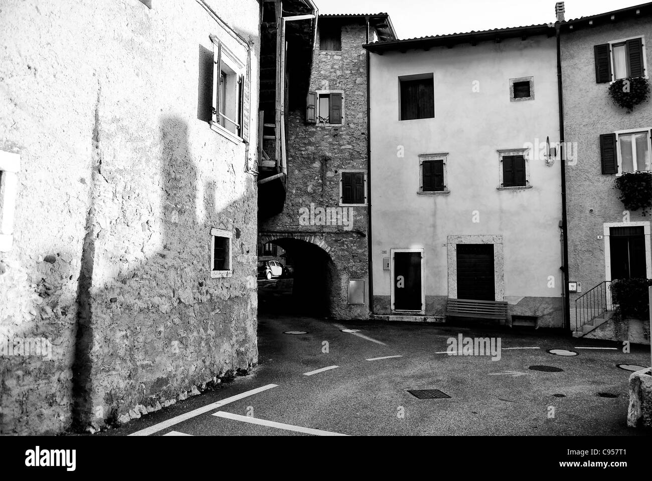 Paese di montagna del Trentino Alto Adige. Italia Foto Stock