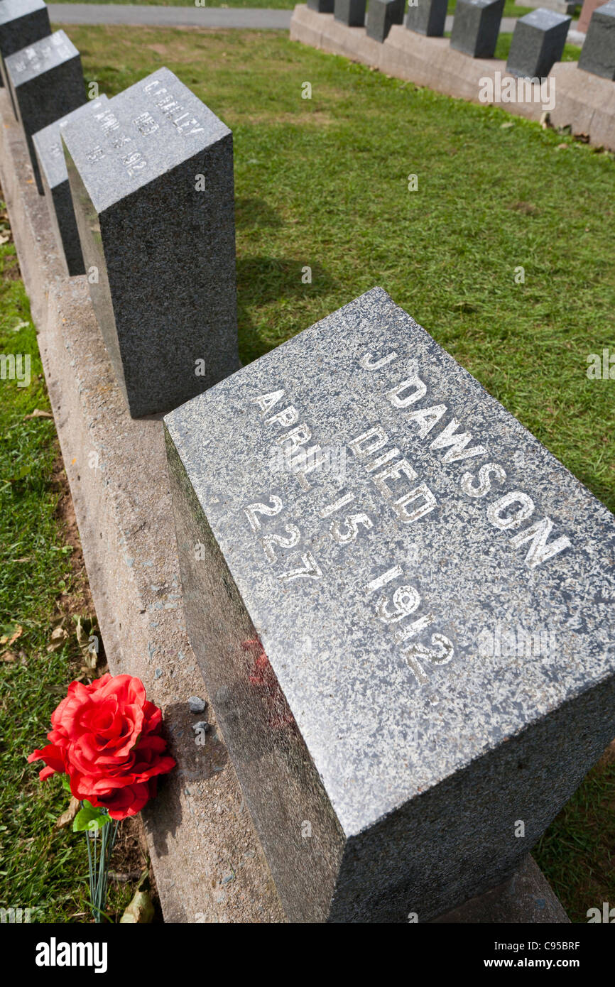 J Dawson lapidi in Titanic vittime nel cimitero. J Dawson's ormai famoso (poiché il film) marcatore grave Foto Stock