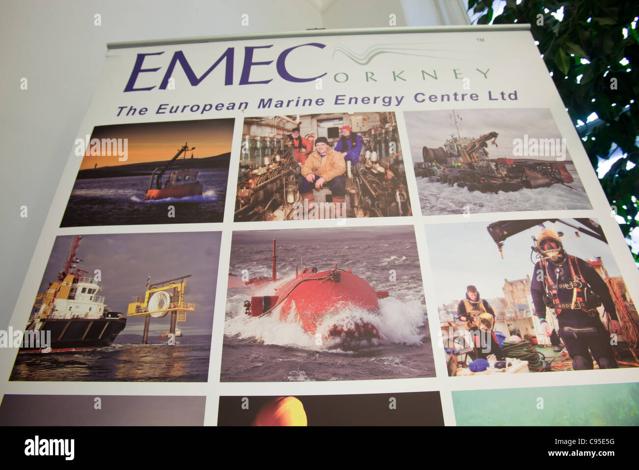 European Marine Energy Center, il accreditato solo'energia delle onde e delle maree di test center per marine le energie rinnovabili in tutto il mondo Foto Stock