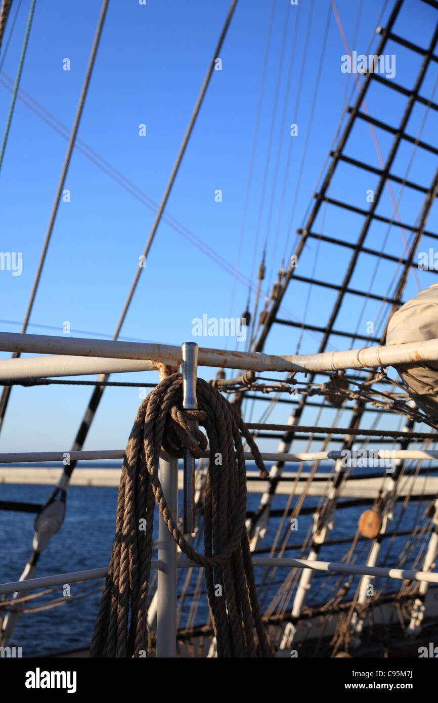 Old Ship affronta sulla fregata Foto Stock