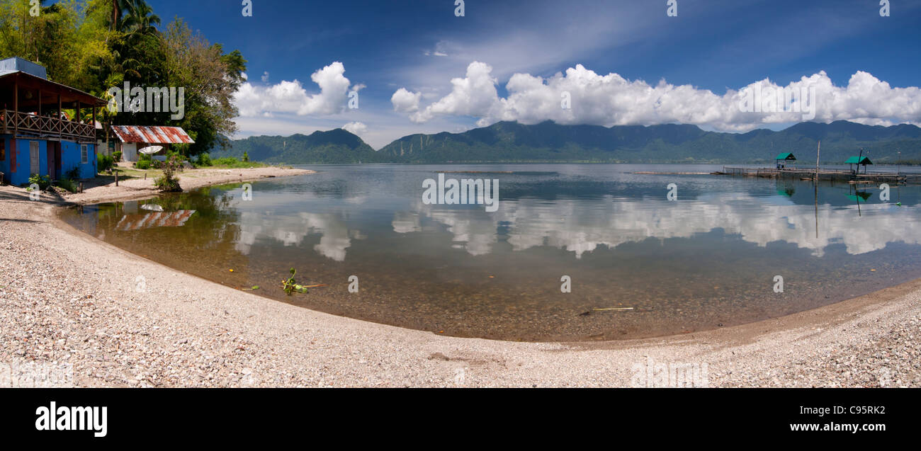 Lago Maninjau, il cratere del lago, a ovest di Sumatra, Indonesia Foto Stock