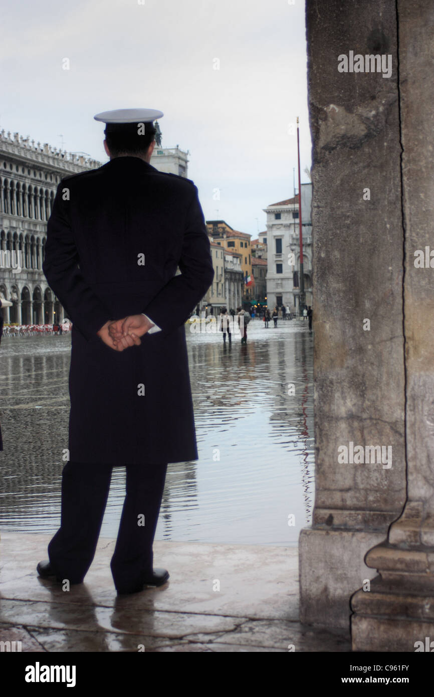 Acqua alta in piazza San Marco, Venezia Foto Stock