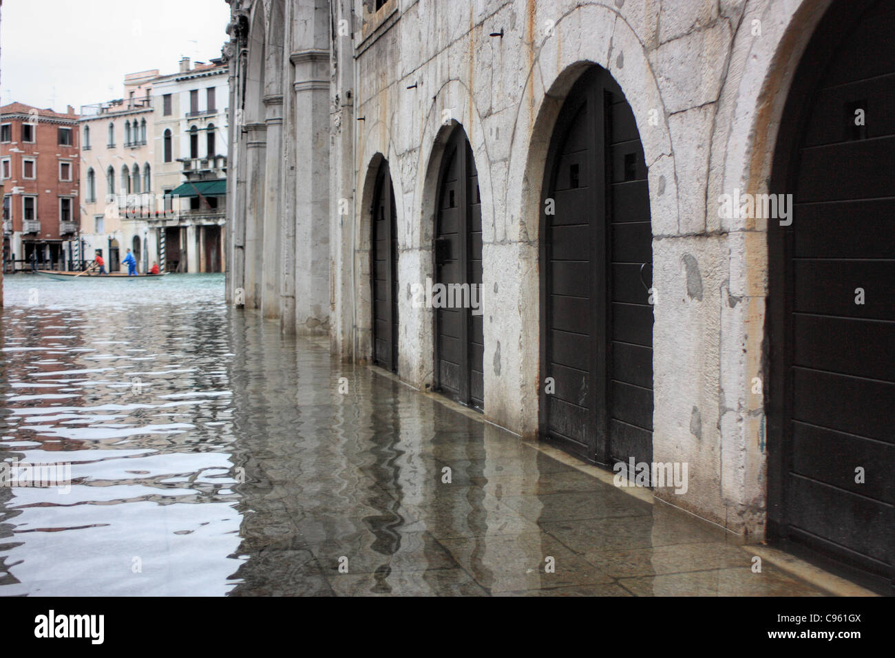 Acqua alta a Venezia Foto Stock