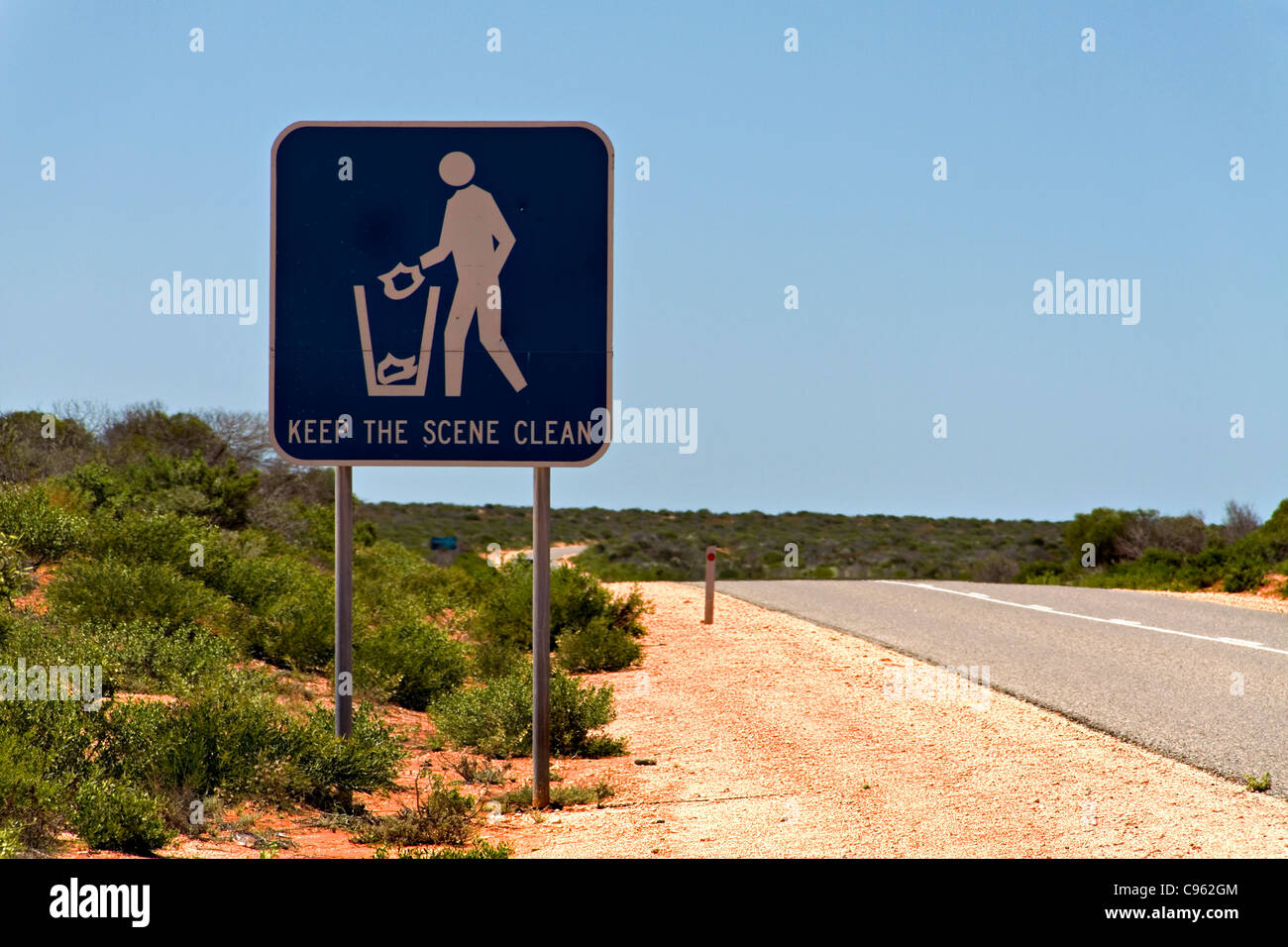 Mantenere la scena pulire cartello stradale, Northwest Australia Foto Stock