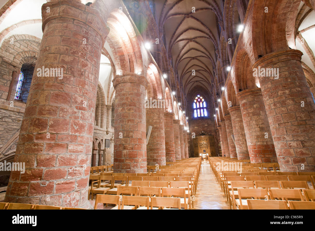 St Magnus Cathedral a Kirkwall sulla terraferma Orkney. Foto Stock