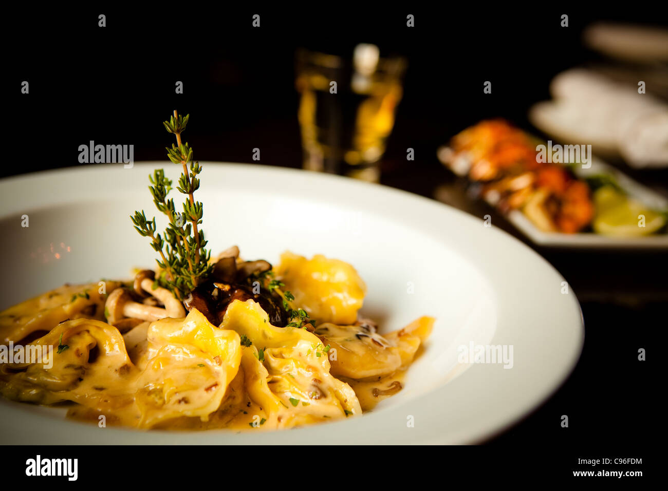 Pasta di funghi in salsa di panna Foto Stock