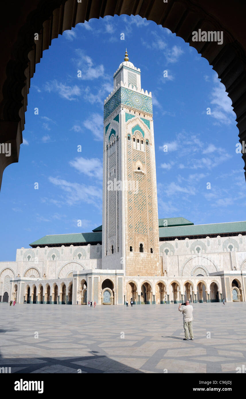 La moschea di Hassan II a Casablanca, in Marocco, è uno dei più grandi musulmani edificio religioso nel mondo. Foto Stock