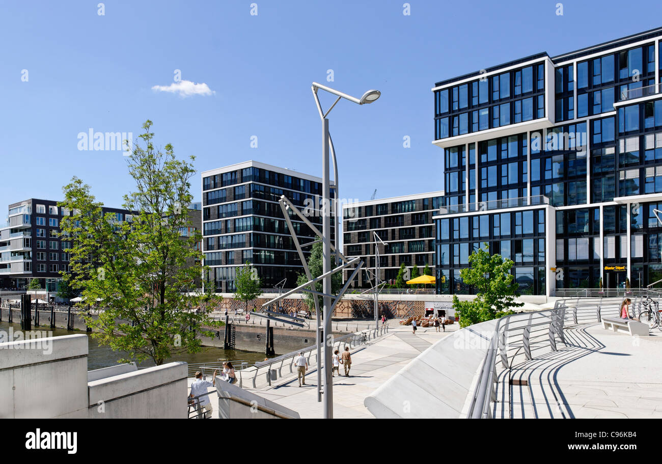 Marco Polo terrazze e Kaiserkai quay, Hafencity di Amburgo, Germania, Europa Foto Stock